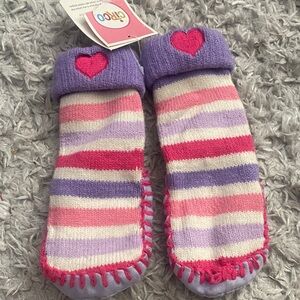 Circo Heart Accent Striped Kids Slippers